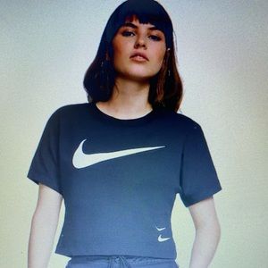 Two Nike Cropped Tees in Black & White, XS